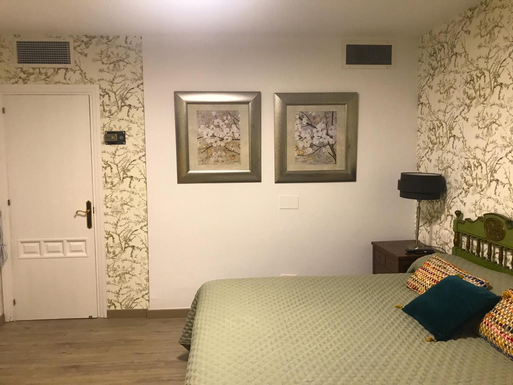 Habitacion Deluxe Con Bano Privado En Atalaya Apartagolf, Естепона Екстериор снимка