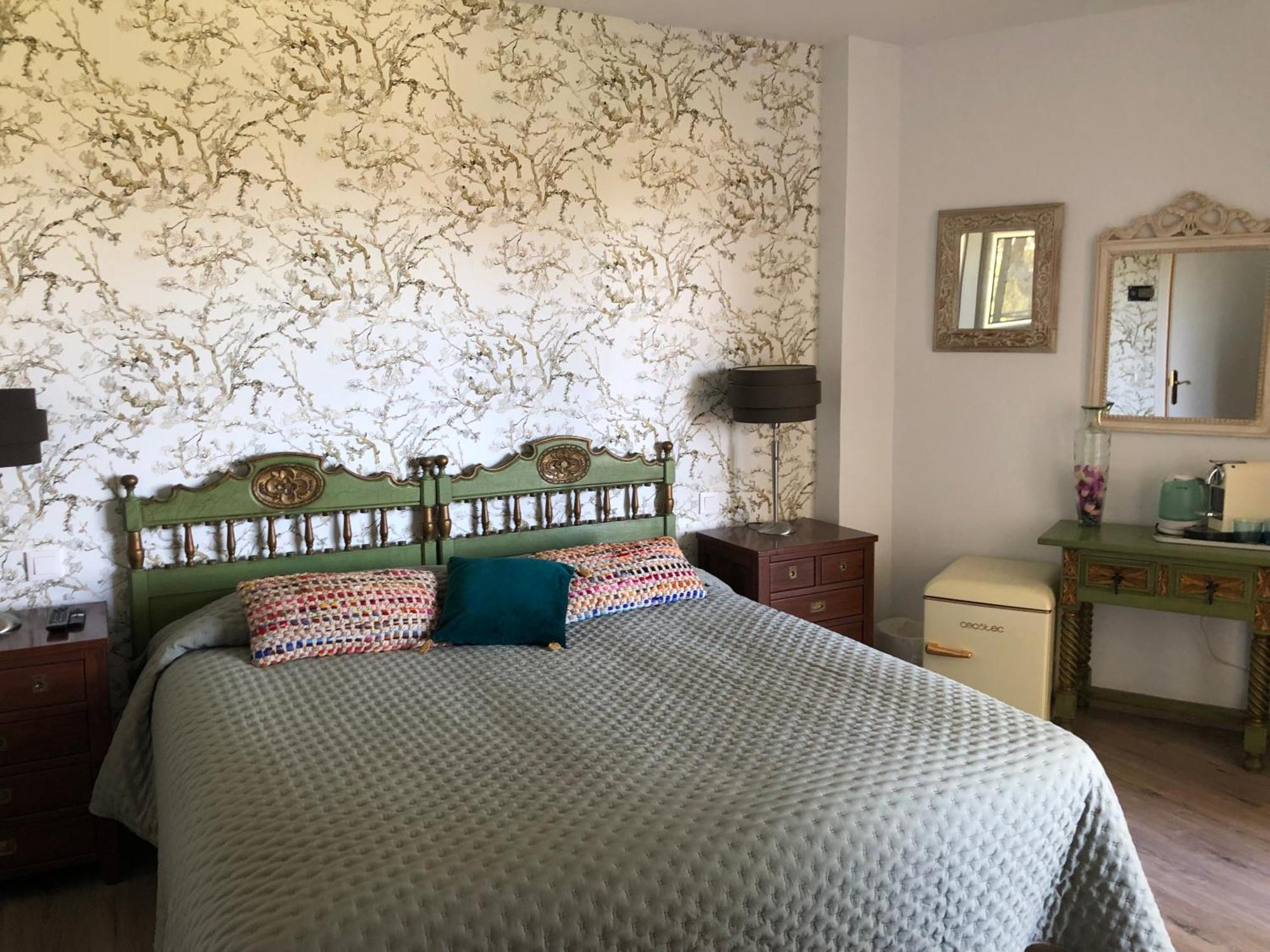 Habitacion Deluxe Con Bano Privado En Atalaya Apartagolf, Естепона Екстериор снимка